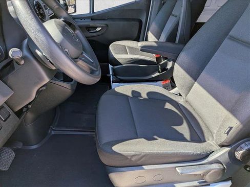 Used 2024 Mercedes-Benz Sprinter 2500 image 15