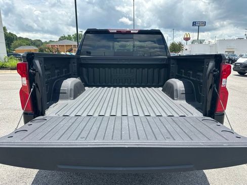 Used 2024 Chevrolet Silverado 1500 High Country w/ High Country Premium Package AWD/4WD image 8