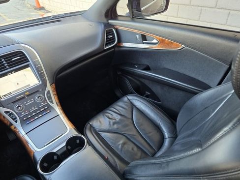 Used 2018 Lincoln MKX Reserve image 20