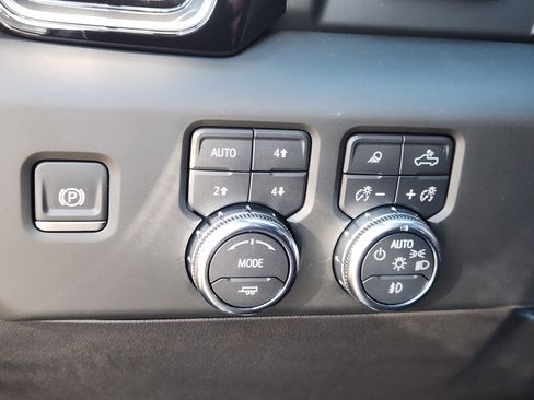 Used 2024 GMC Sierra 1500 Denali Ultimate image 25