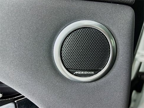 Used 2025 Land Rover Range Rover Evoque S image 27