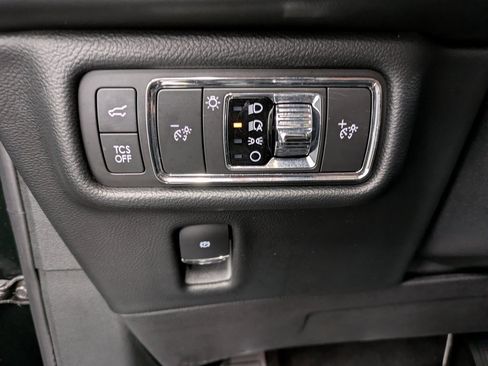 Used 2021 Lincoln Nautilus Reserve w/ Cargo Utility Package image 20