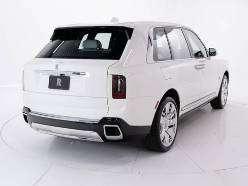 New 2026 Rolls-Royce Cullinan image 5