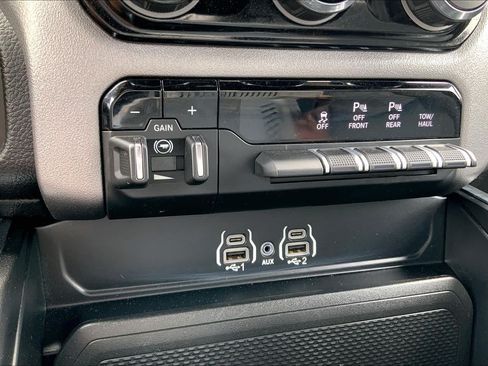 Used 2025 RAM 1500 Lone Star AWD/4WD image 29