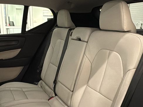 New 2026 Volvo XC40 B4 Plus w/ Climate Package image 26
