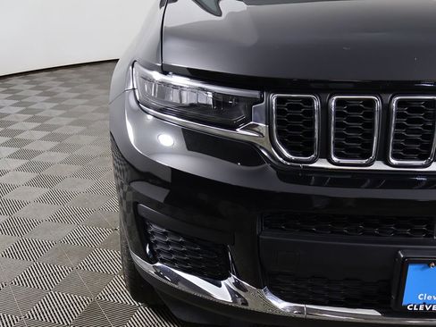 Used 2023 Jeep Grand Cherokee L Laredo AWD/4WD image 13
