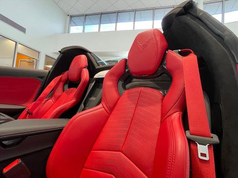 Used 2025 Chevrolet Corvette Z06 image 16