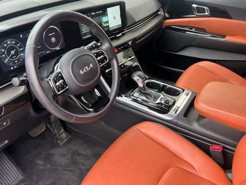 Used 2024 Kia Carnival SX FWD image 12