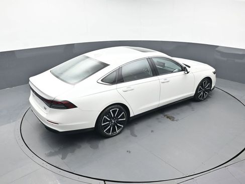 Certified 2024 Honda Accord Touring image 47