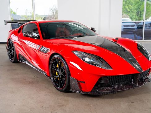 Used 2020 Ferrari 812 Superfast image 4