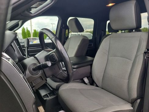 Used 2024 RAM 2500 Big Horn AWD/4WD image 17