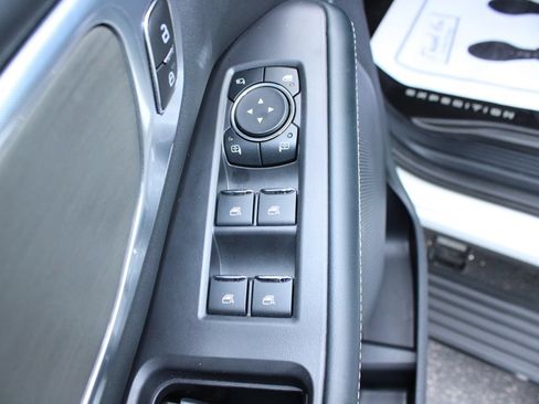 Used 2025 Ford Expedition Platinum w/ Driver's Package AWD/4WD image 40