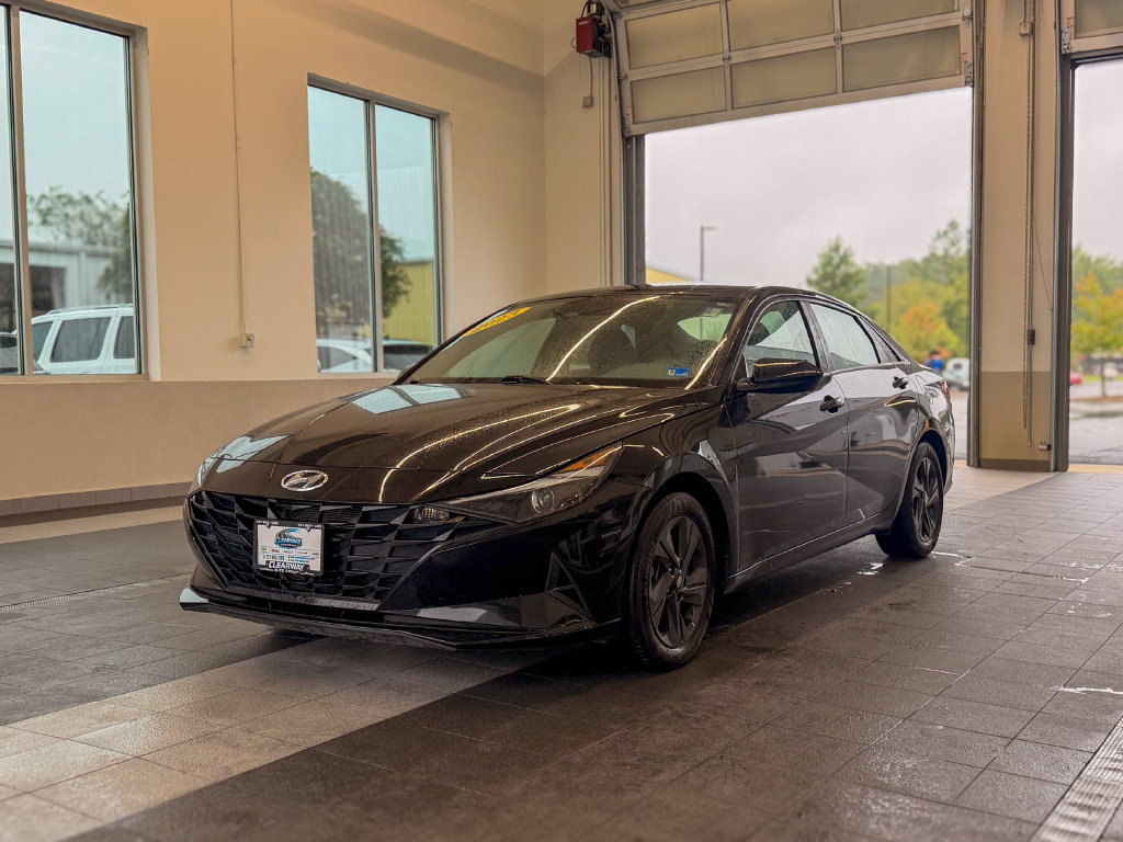 Used 2023 Hyundai Elantra Blue w/ Cargo Package FWD image 3