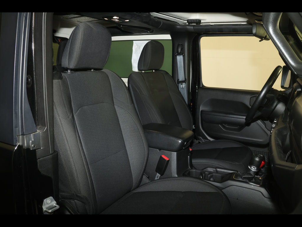 Used 2022 Jeep Wrangler Sport AWD/4WD image 25