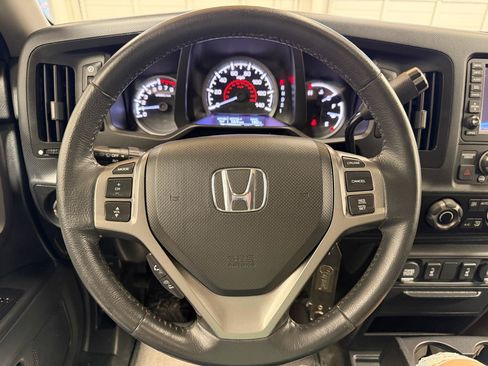 Used 2014 Honda Ridgeline SE image 17