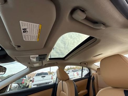 New 2025 Nissan Sentra SV w/ SV Premium Package image 14