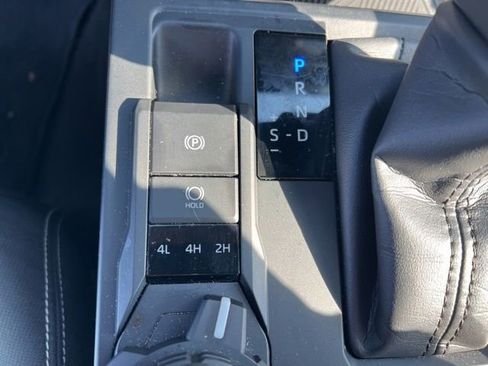 Used 2024 Toyota Tacoma TRD Off-Road image 22