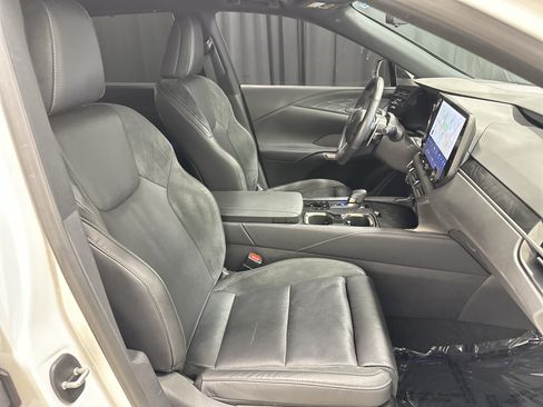 Used 2023 Lexus RX 350 AWD w/ Accessory Package image 33