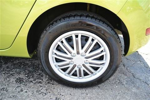 Used 2013 Ford Fiesta SE FWD image 9