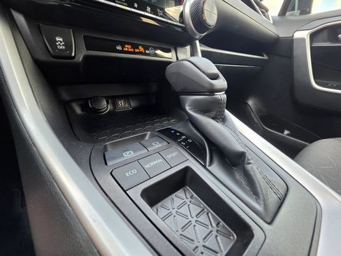 Used 2023 Toyota RAV4 XLE FWD image 18