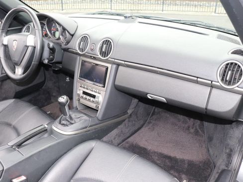 Used 2005 Porsche Boxster RWD image 39