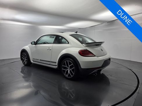 Used 2018 Volkswagen Beetle 2.0T Dune FWD image 6