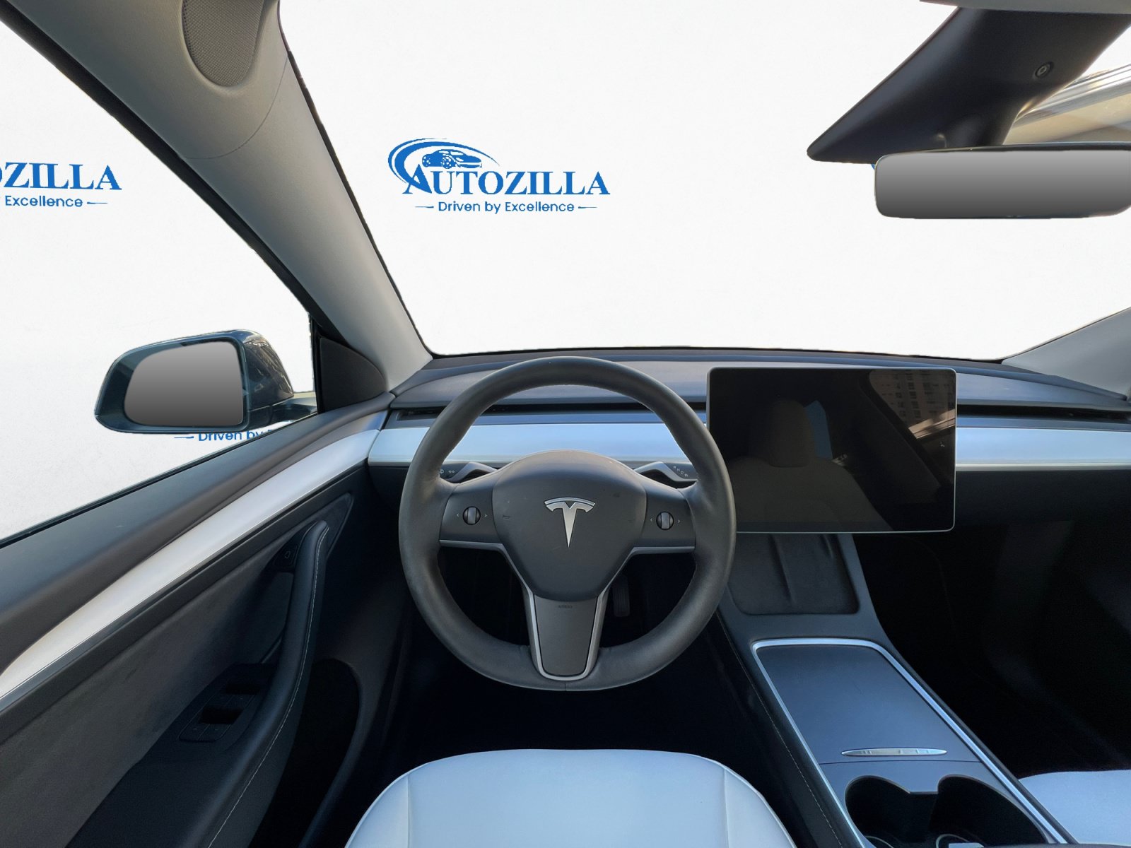 Used 2023 Tesla Model Y AWD image 9
