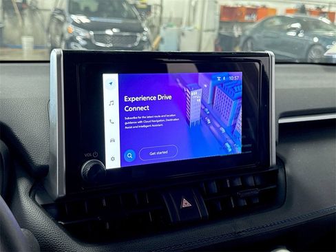 Used 2024 Toyota RAV4 SE image 17