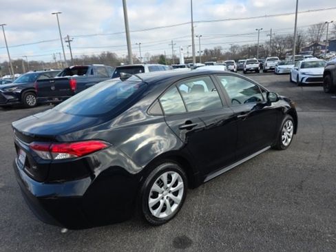 Certified 2024 Toyota Corolla LE image 5