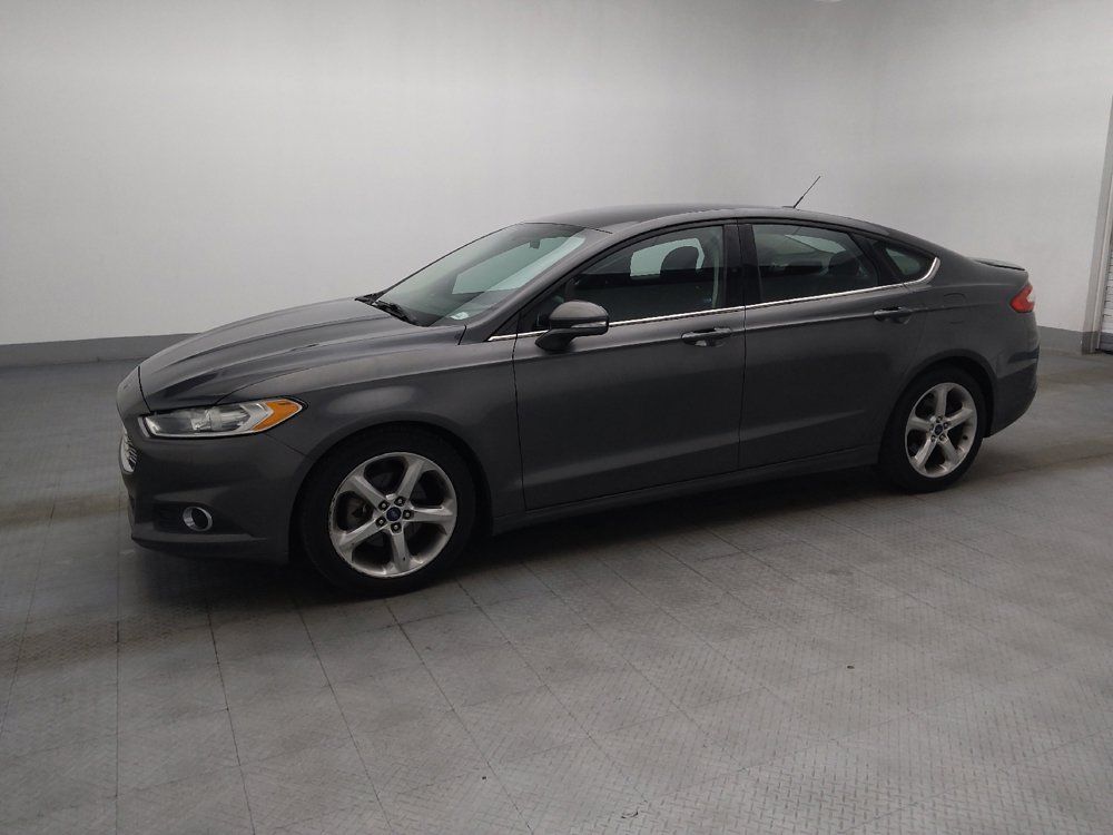 Used 2015 Ford Fusion SE w/ Equipment Group 201A FWD image 2