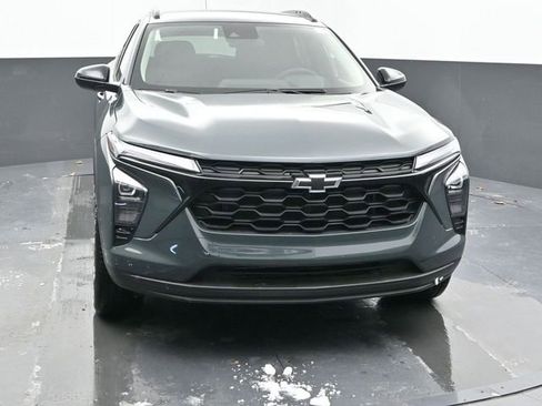 New 2026 Chevrolet Trax LT w/ Driver Confidence Package image 3