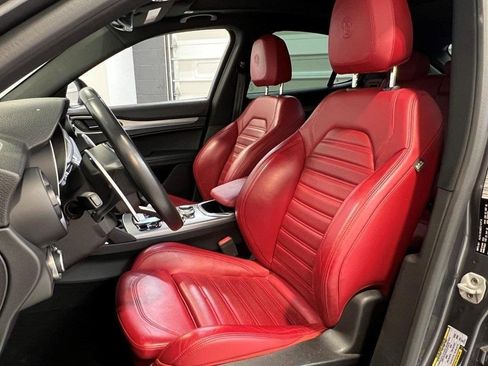 Used 2022 Alfa Romeo Stelvio Veloce image 29