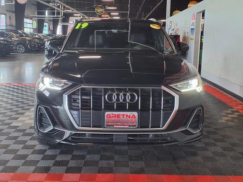 Used 2019 Audi Q3 2.0T Premium Plus w/ Premium Plus Package AWD/4WD image 3