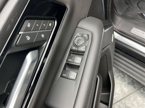 Certified 2025 GMC Yukon Denali w/ Sun & Power Step Package AWD/4WD image 10