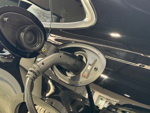 Used 2025 Porsche Panamera 4 image 86