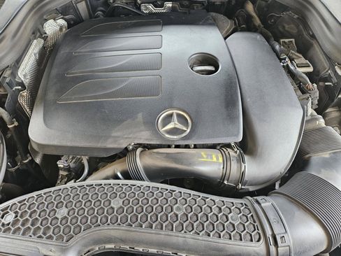 Used 2022 Mercedes-Benz GLC 300 image 25