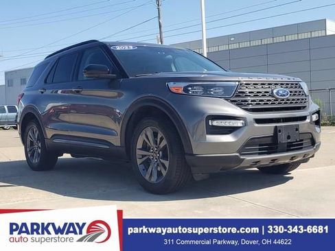 Used 2023 Ford Explorer XLT w/ Equipment Group 202A AWD/4WD image 1