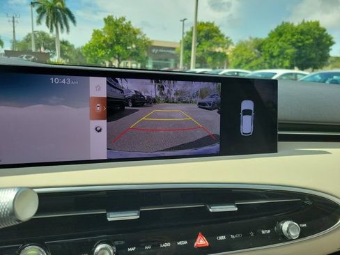 Certified 2026 Genesis GV70 2.5T AWD/4WD image 23