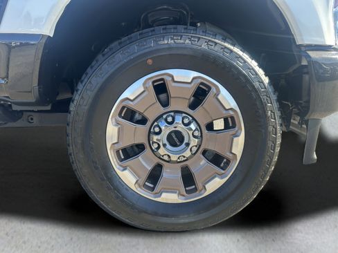 Used 2025 Ford F250 King Ranch AWD/4WD image 8
