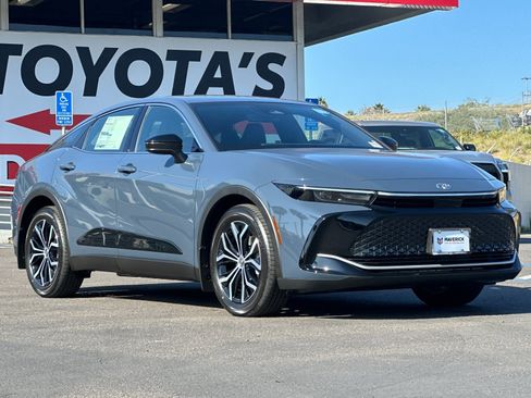 New 2026 Toyota Crown XLE image 8