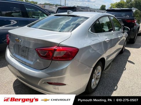 Used 2019 Chevrolet Cruze LT w/ LT Fleet Convenience Package FWD image 2