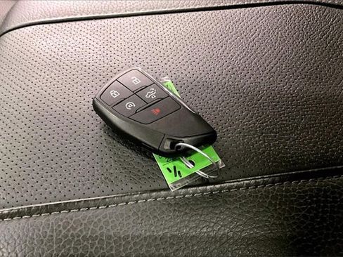 Used 2025 GMC Sierra 1500 Denali image 11