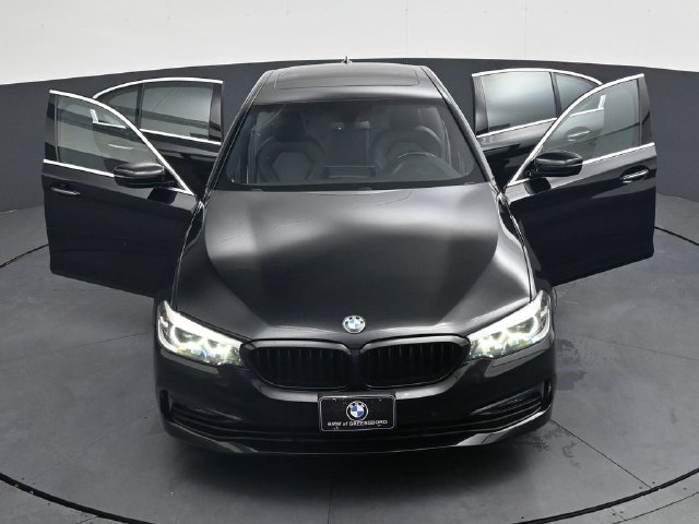 Used 2018 BMW 530i xDrive AWD/4WD image 40