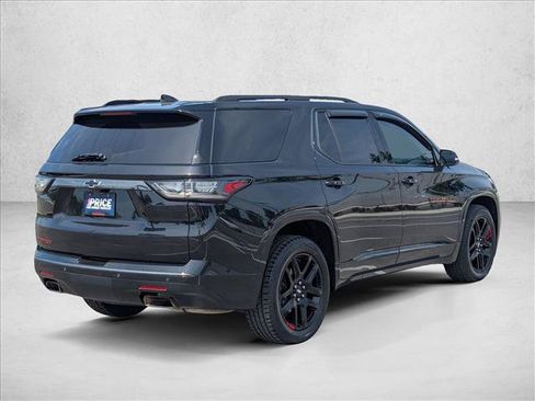 Used 2021 Chevrolet Traverse Premier w/ Redline Edition FWD image 5