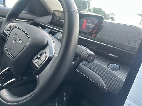 Used 2025 Ford Mustang Mach-E Select RWD image 29