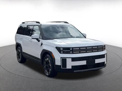 Used 2025 Hyundai Santa Fe SEL image 3