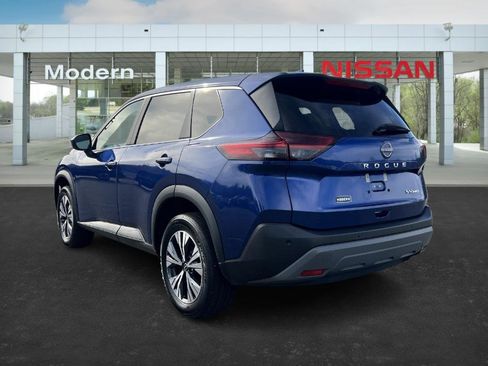 Certified 2023 Nissan Rogue SV image 3