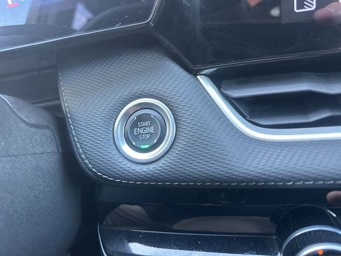 Certified 2025 Chevrolet Equinox LT image 32