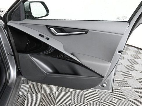 New 2025 Kia Niro EX Touring image 11