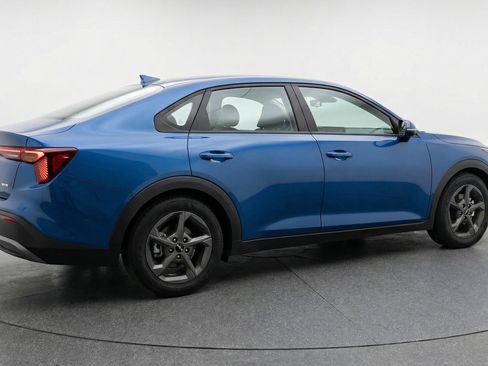 Used 2025 Kia K4 FWD image 9